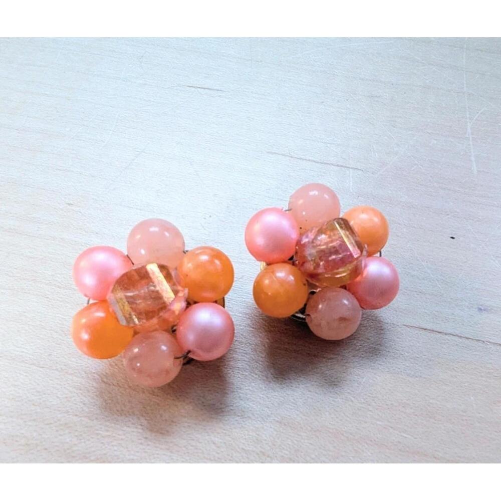 Vintage Earrings 50s Pearl Beaded Cluster Earrings Hong Kong